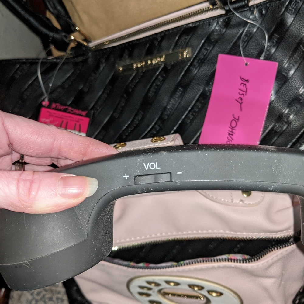 Betsey Johnson kitsch phone tote - Picture 10 of 16